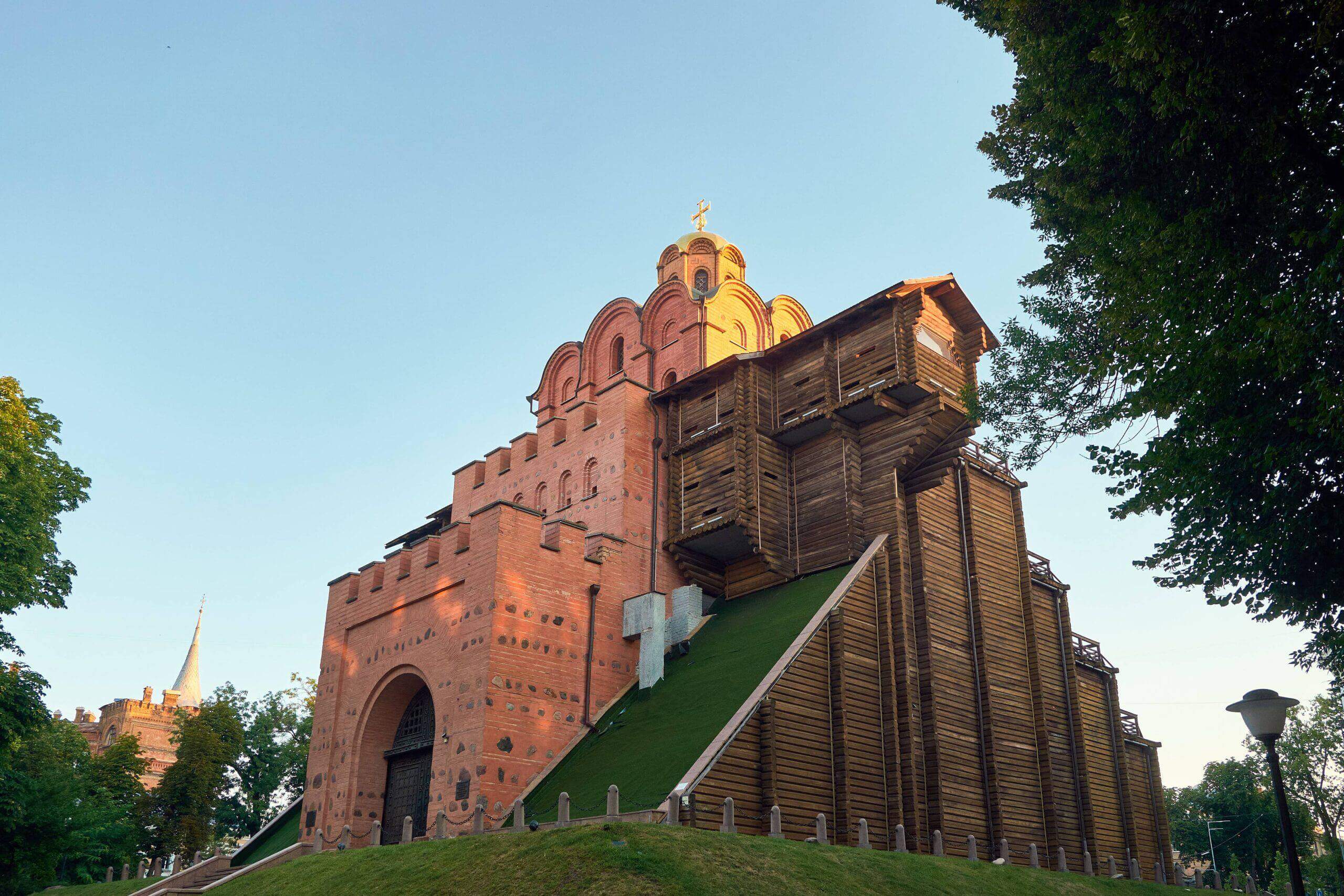 Золоті ворота